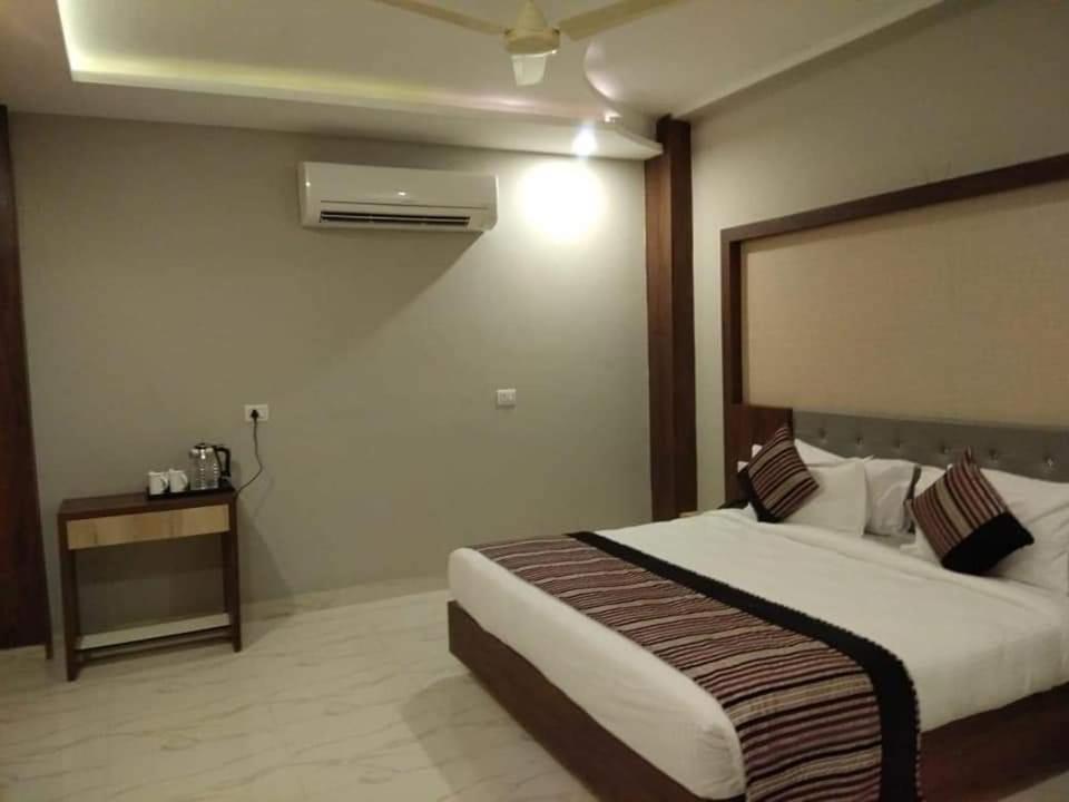 Hotel Hill Vista Udaipur Buitenkant foto