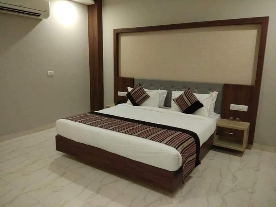 Hotel Hill Vista Udaipur Buitenkant foto