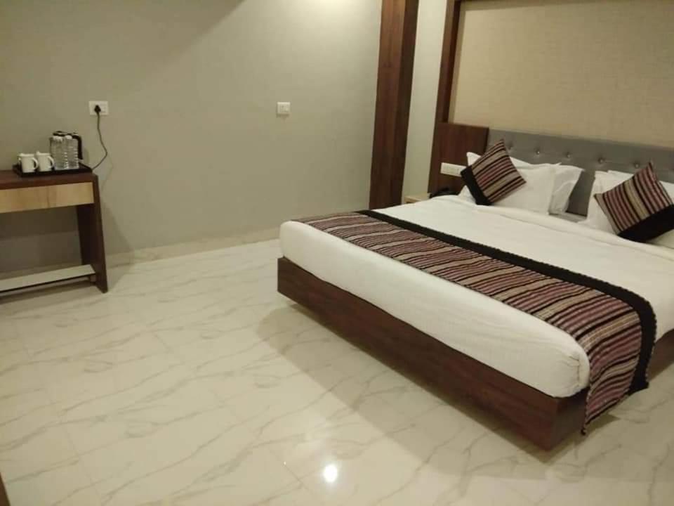 Hotel Hill Vista Udaipur Buitenkant foto