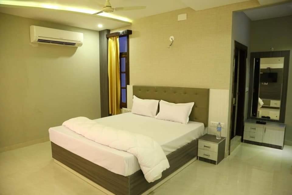 Hotel Hill Vista Udaipur Buitenkant foto